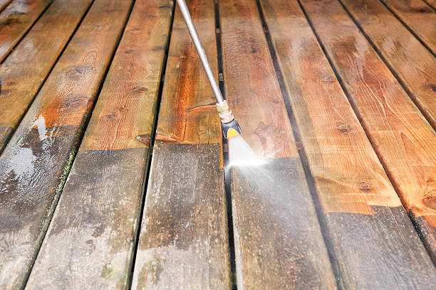 Best Pool Deck Cleaning  in USA